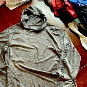 performance fabric VV hoodie pullover